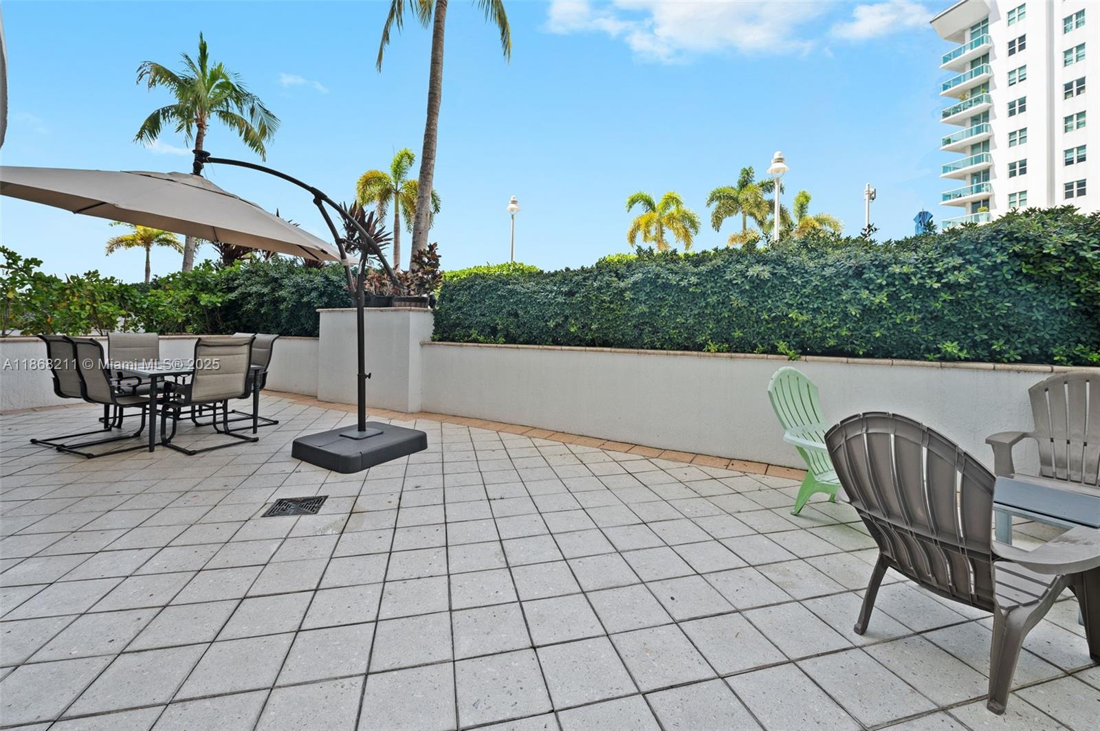 image 360 Condominium21