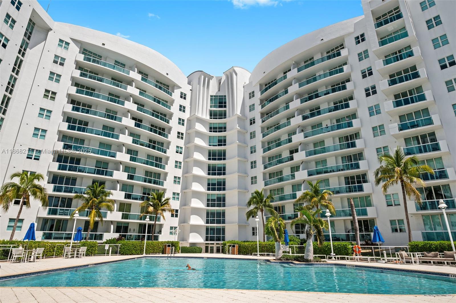 image 360 Condominium25