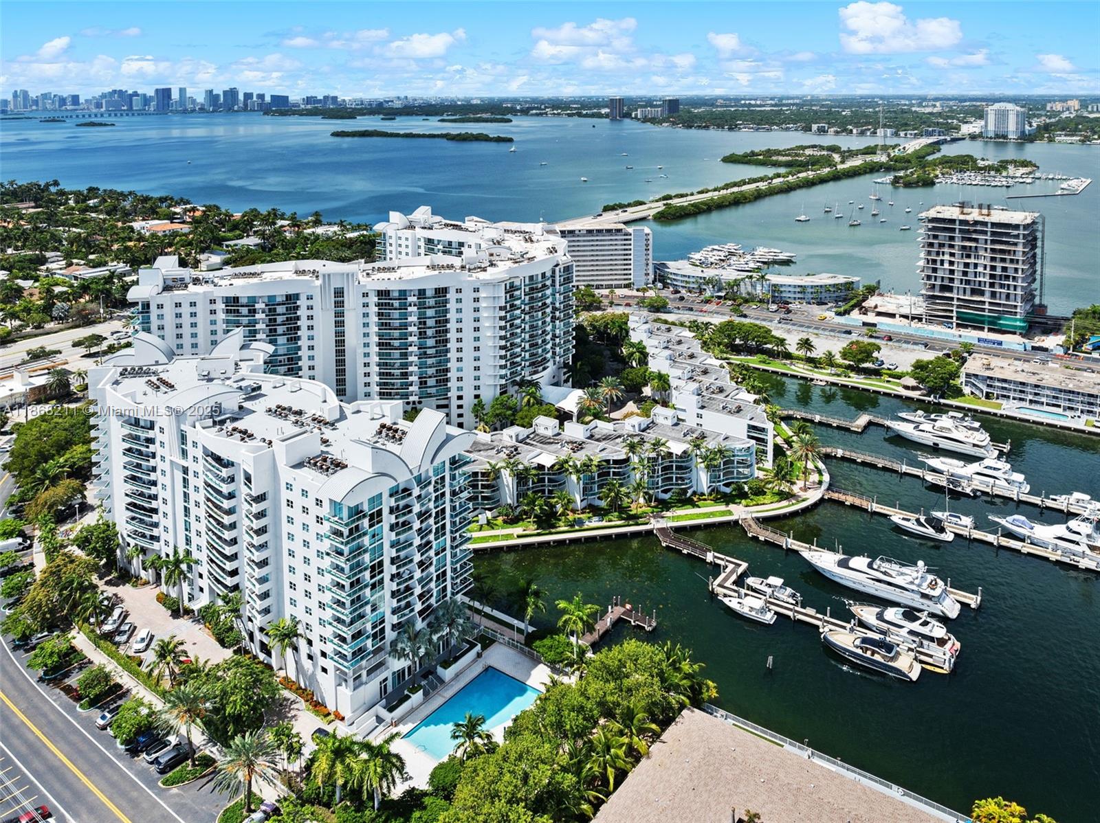 image 360 Condominium32