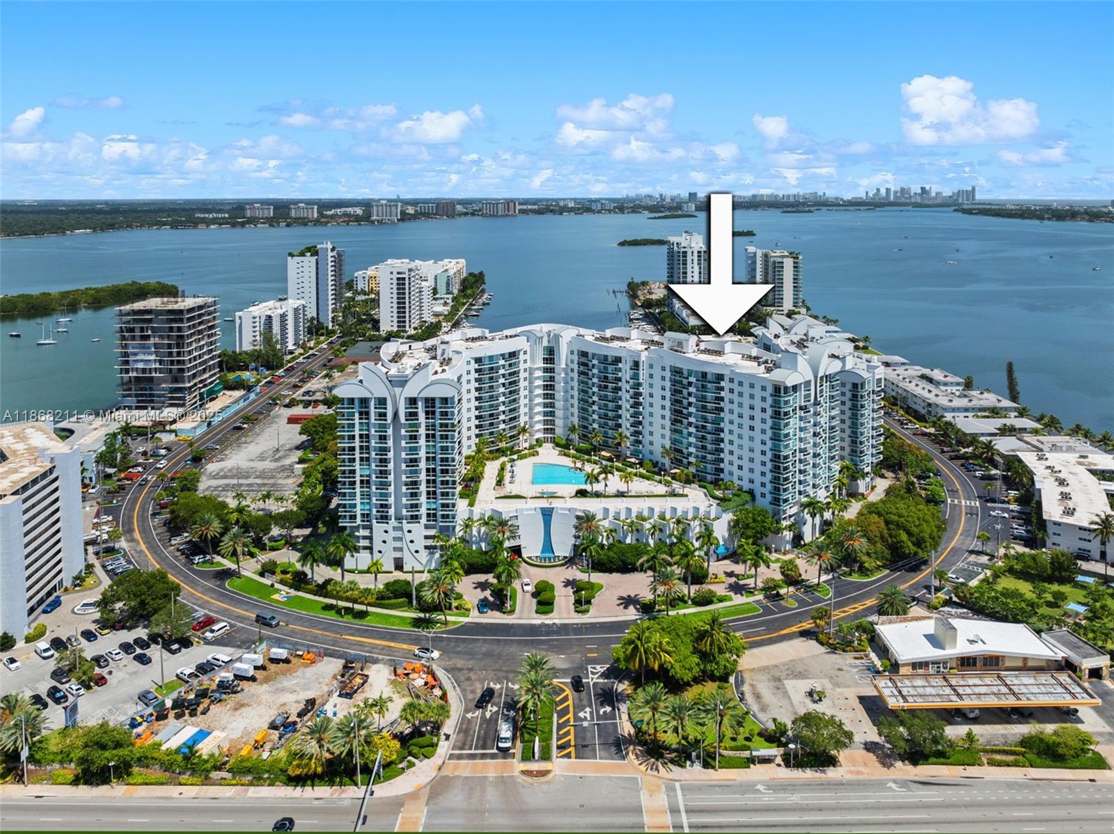 image 360 Condominium36