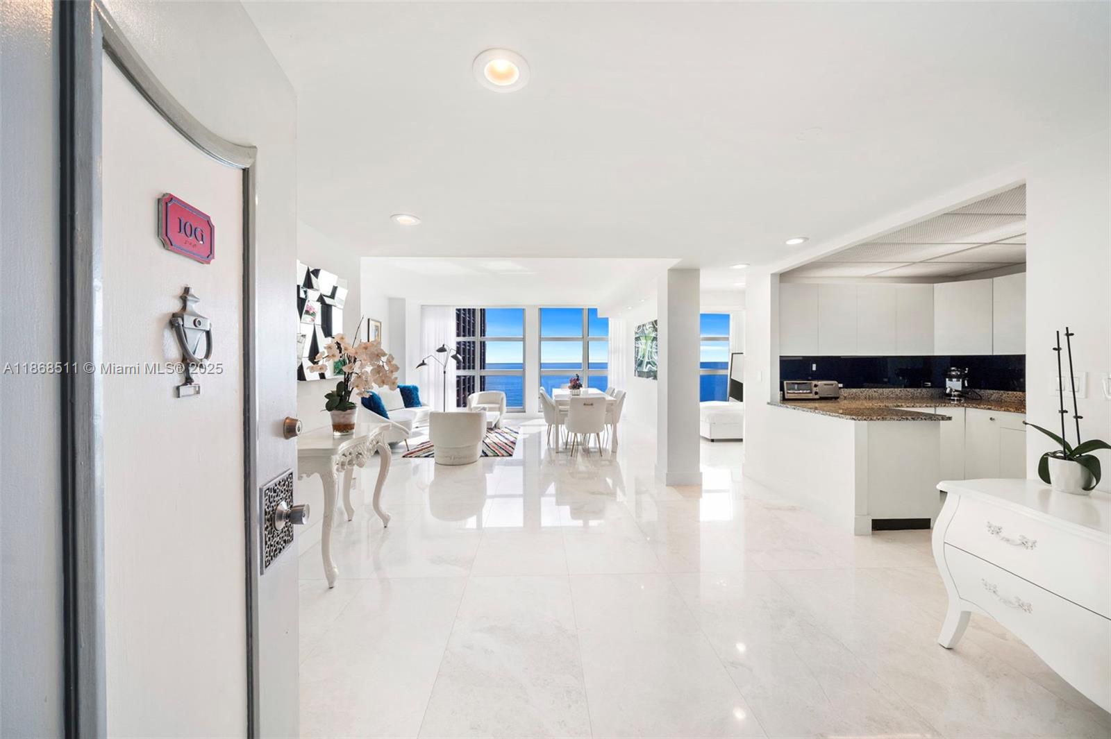 5055 Collins Ave #10G