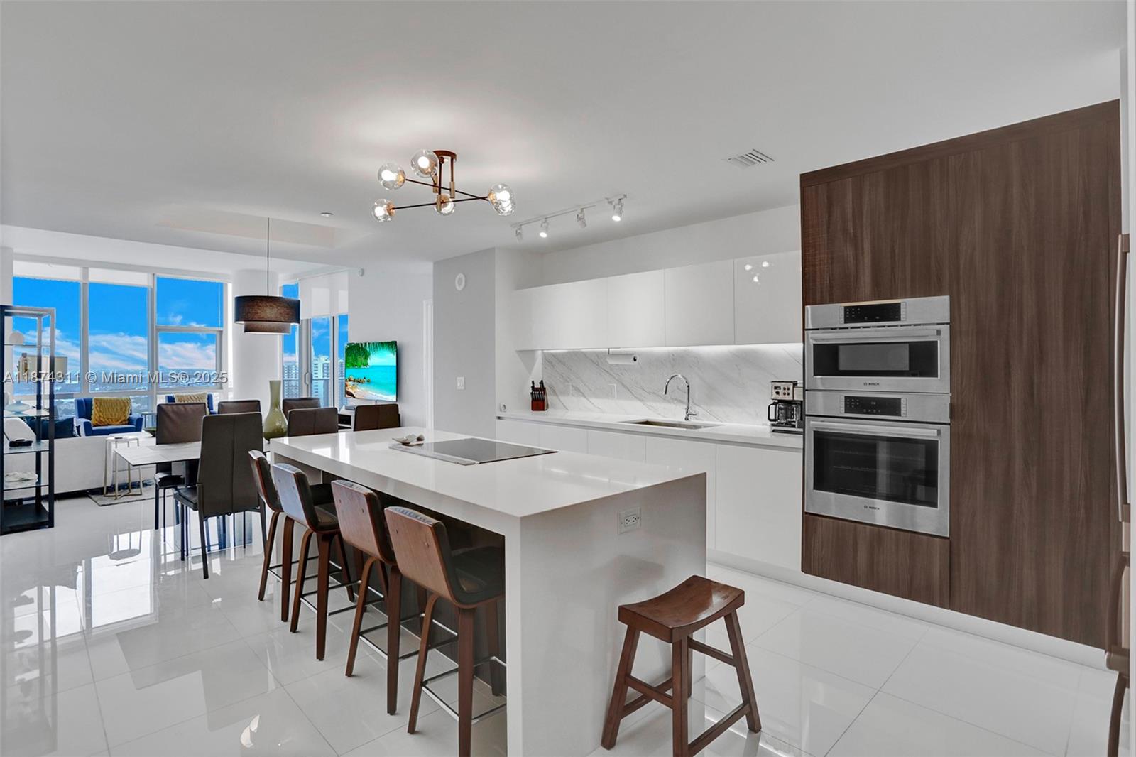 851 NE 1st Ave #3001