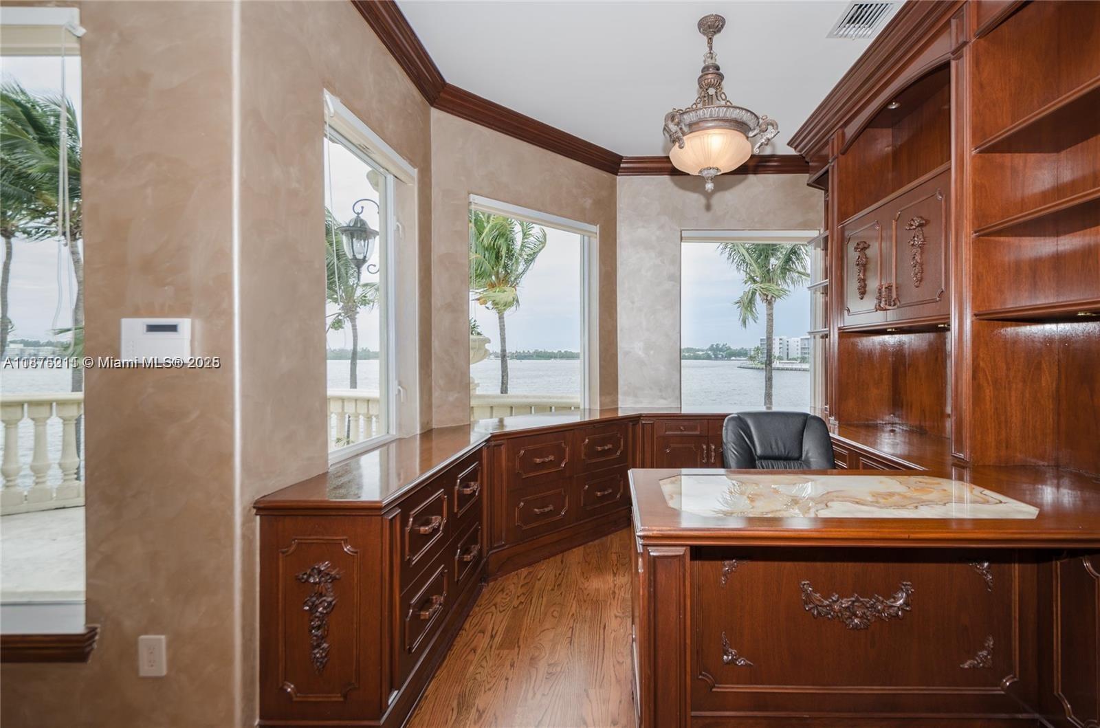 3283 NE 171st St North Miami Beach, FL 33160