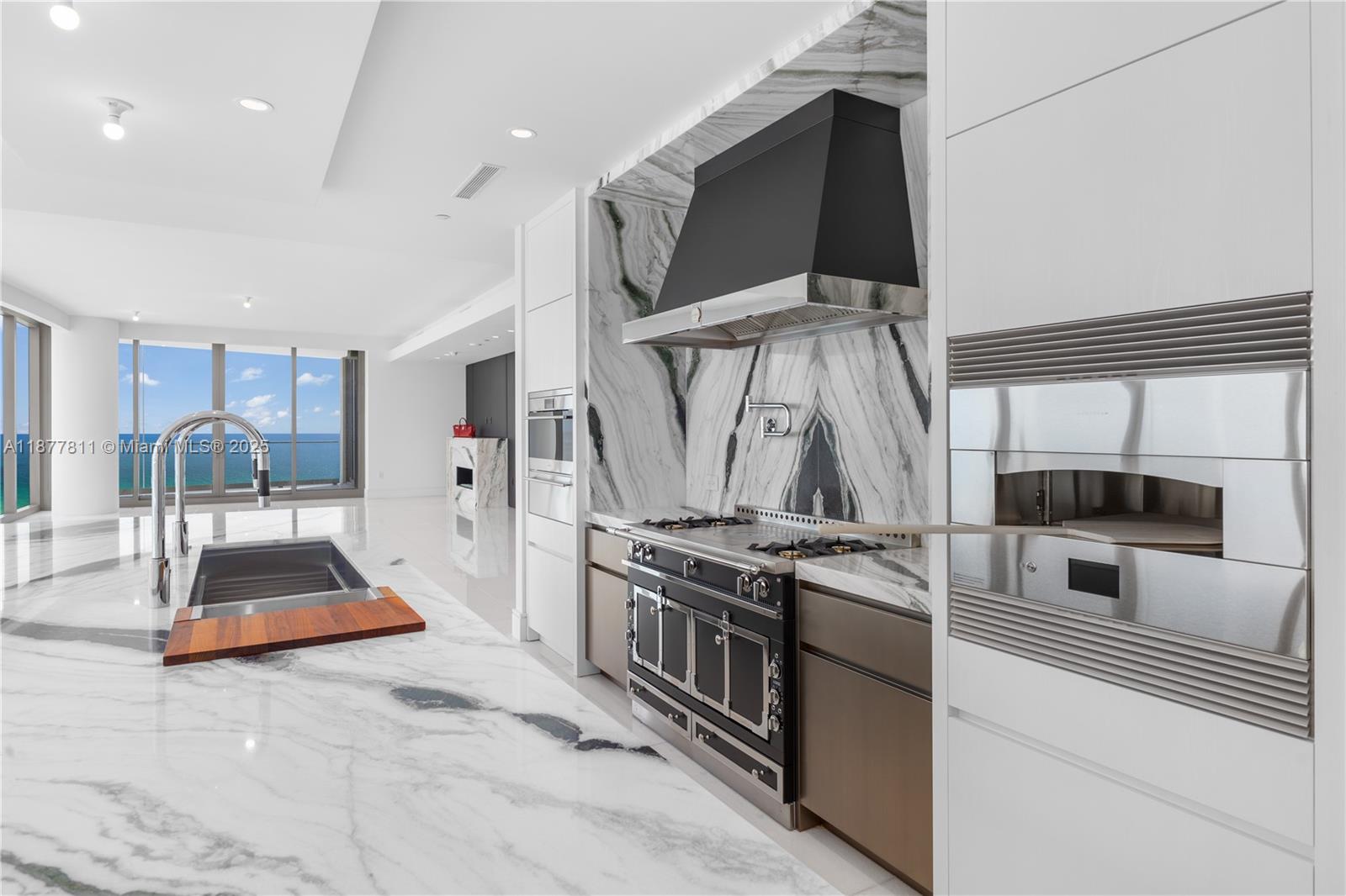 17975 Collins Ave #N-1802 Sunny Isles Beach, FL 33160