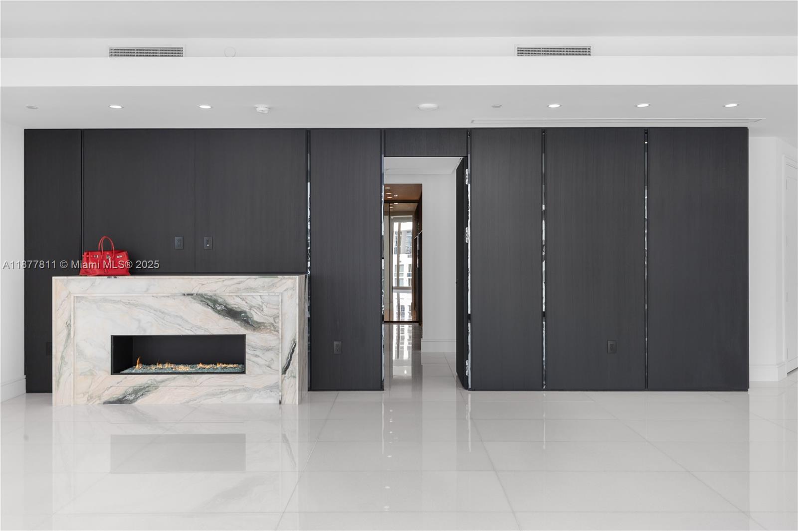 17975 Collins Ave #N-1802 Sunny Isles Beach, FL 33160