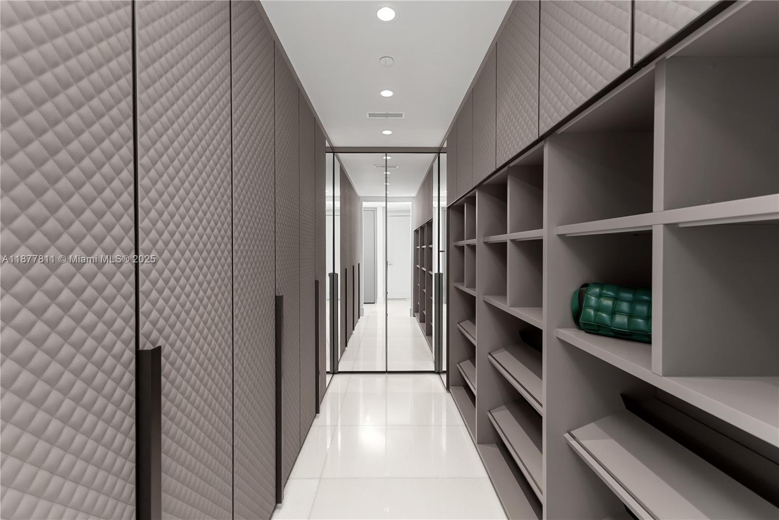 17975 Collins Ave #N-1802 Sunny Isles Beach, FL 33160