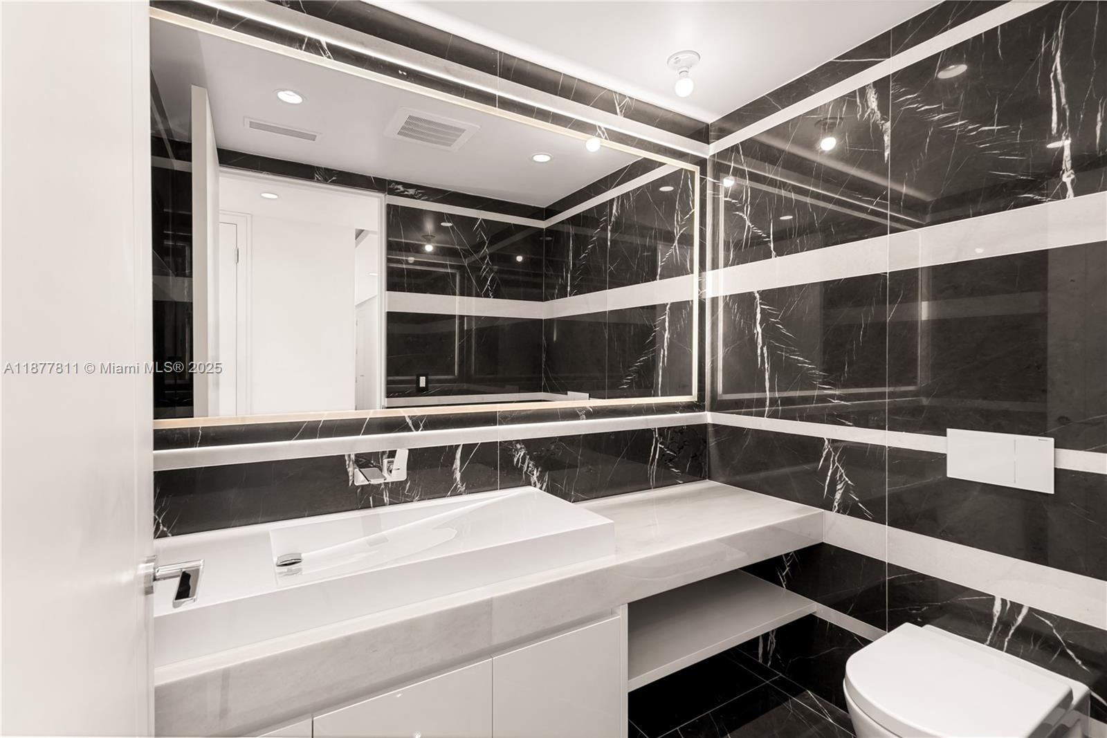 17975 Collins Ave #N-1802 Sunny Isles Beach, FL 33160