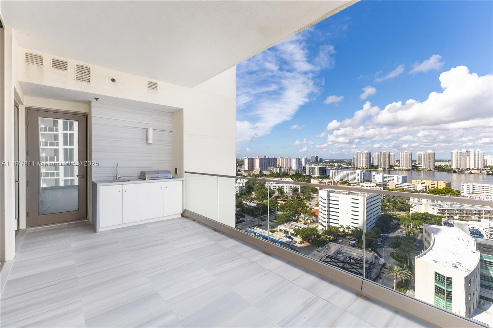 17975 Collins Ave #N-1802 Sunny Isles Beach, FL 33160