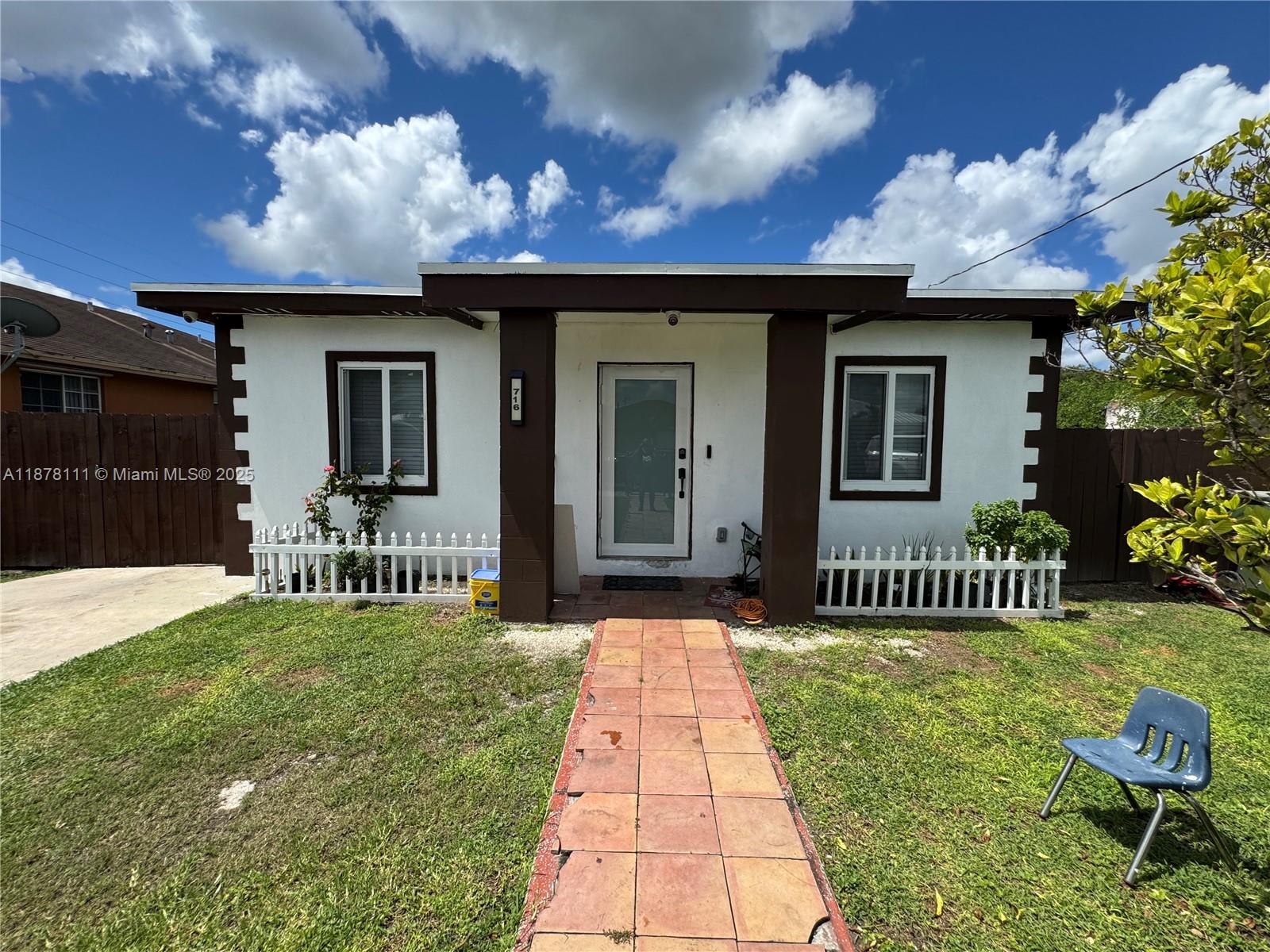 716 SW 11th Ave