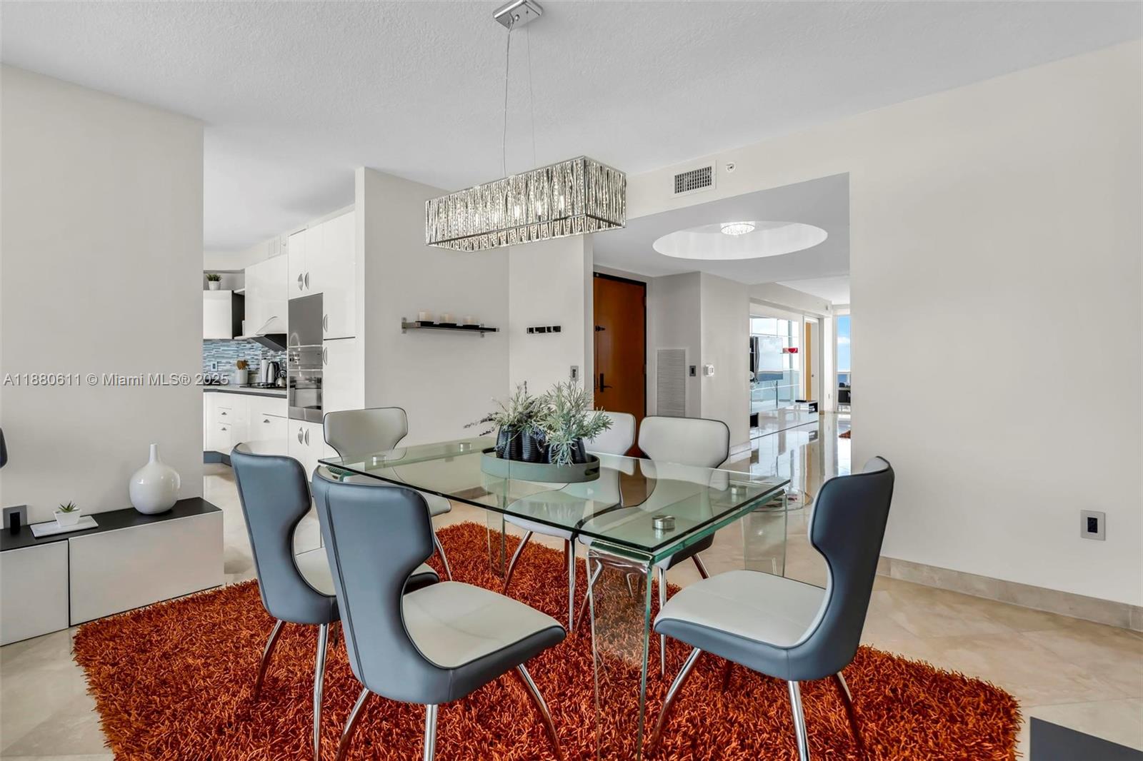 image The Pinnacle Condo19