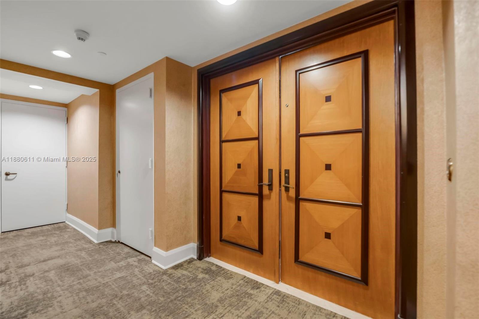 image The Pinnacle Condo39