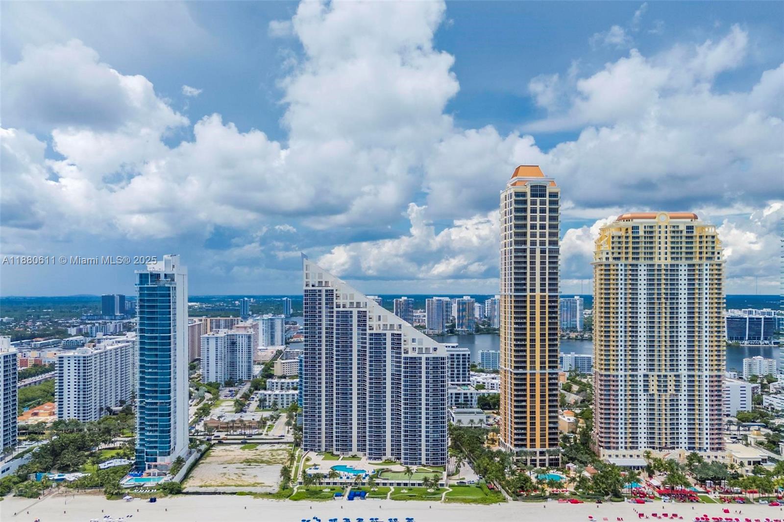 image The Pinnacle Condo70