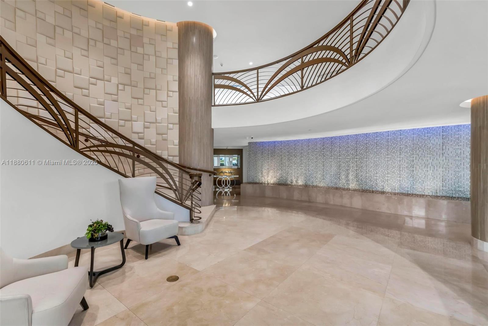 image The Pinnacle Condo76