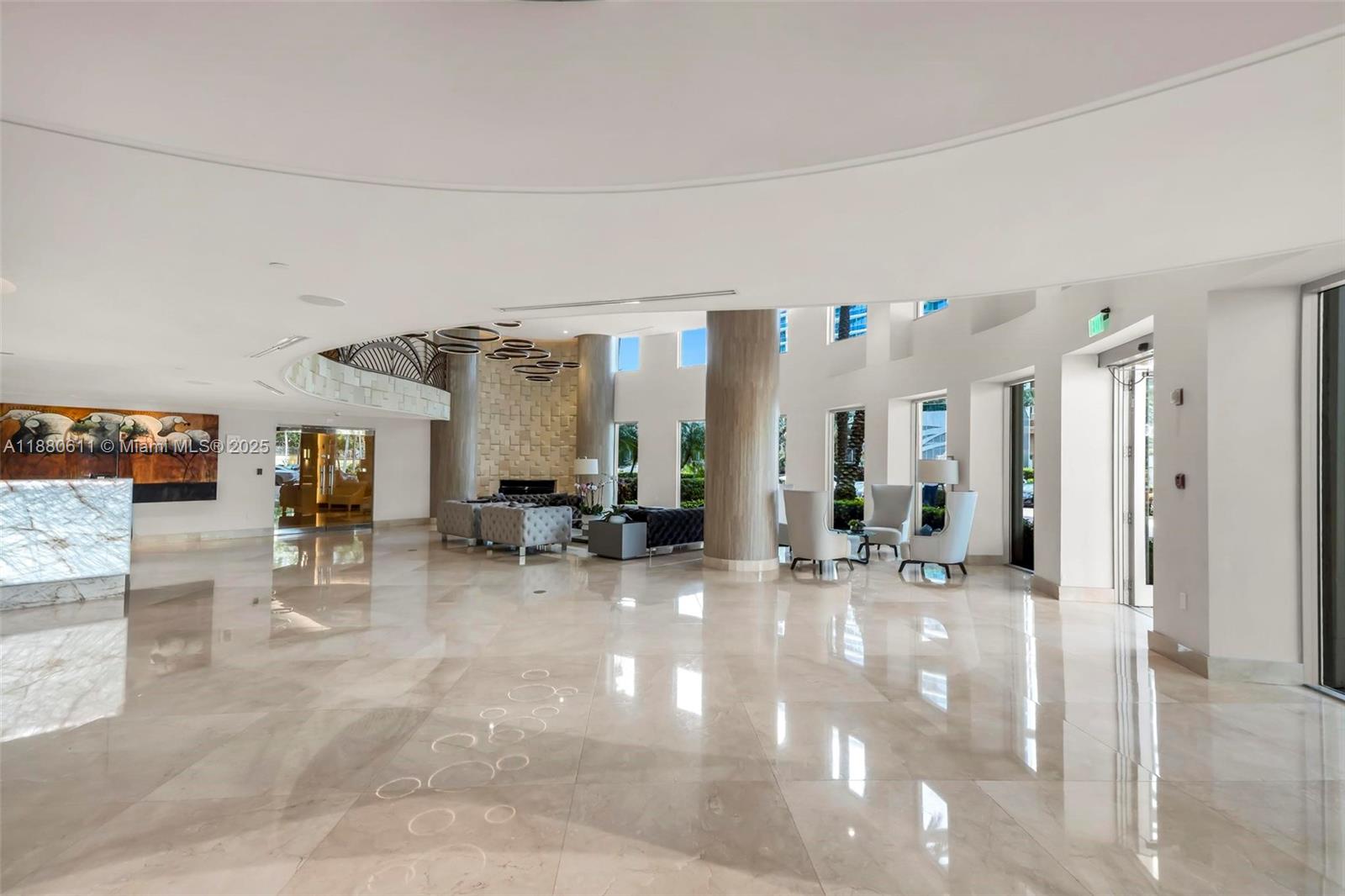 image The Pinnacle Condo81