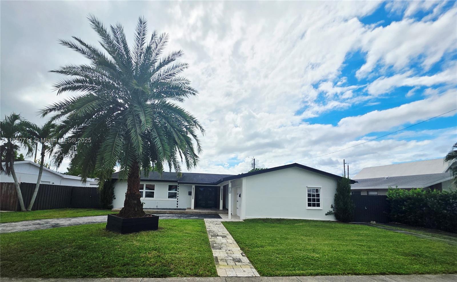 3740 SW 124th Ct