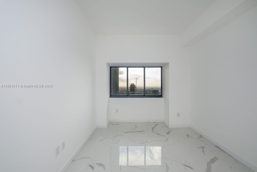 image Gran Paraiso Condo24