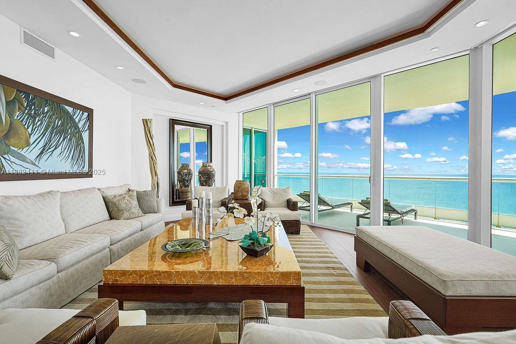 image Turnberry Ocean Colony13