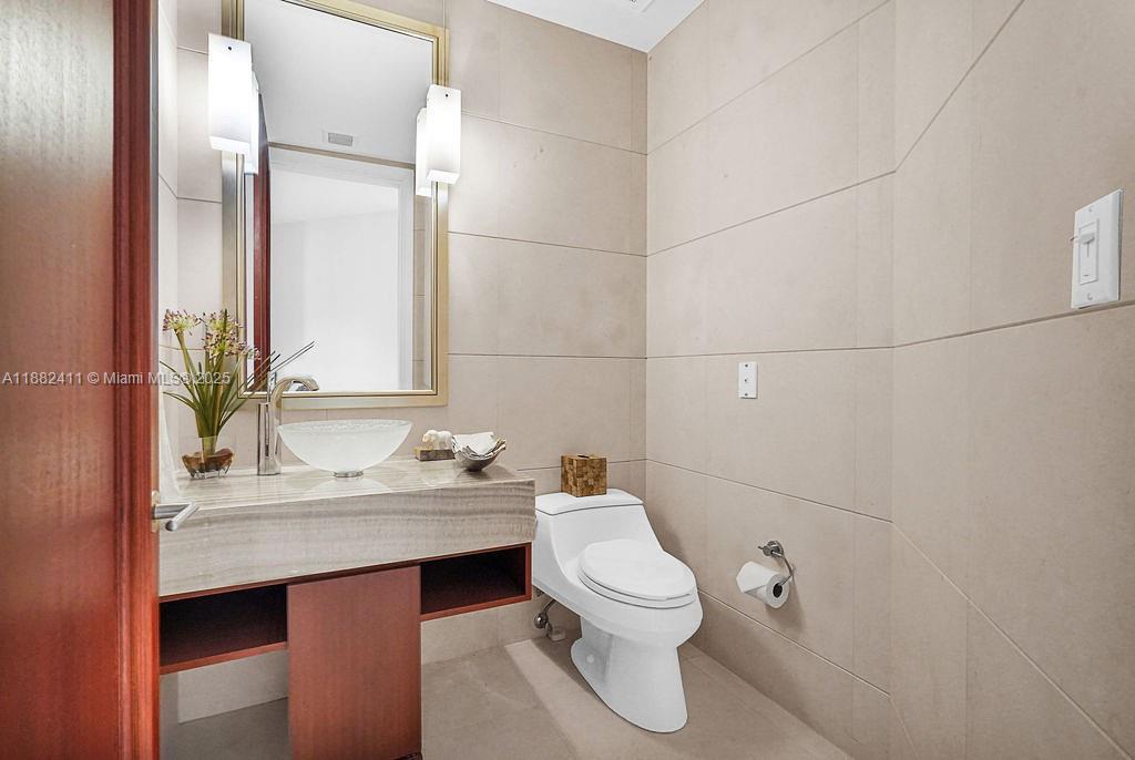image Turnberry Ocean Colony36