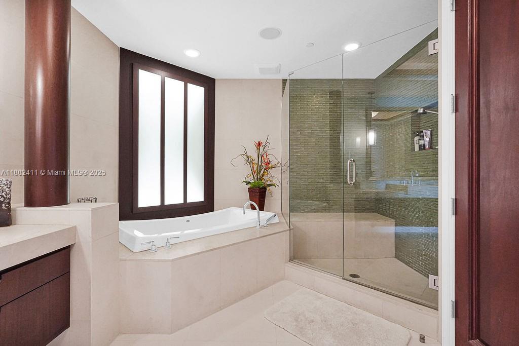 image Turnberry Ocean Colony37
