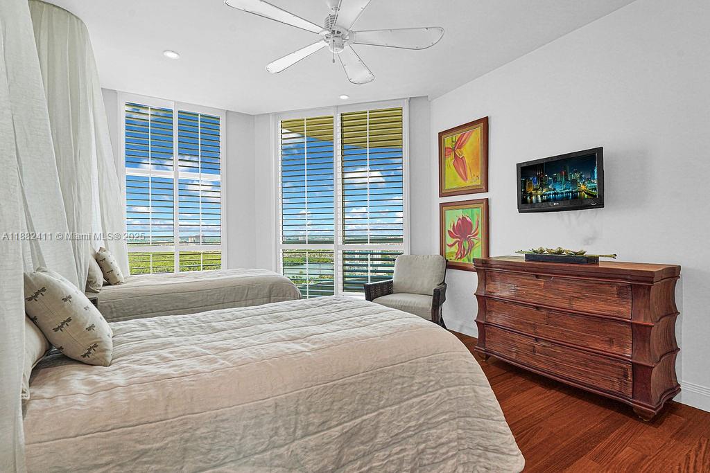 image Turnberry Ocean Colony64