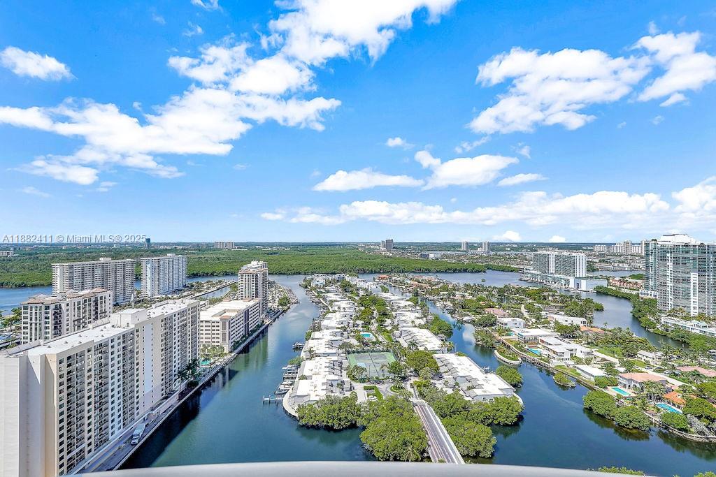 image Turnberry Ocean Colony70