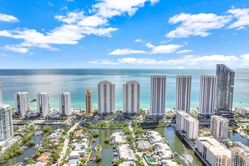 image Turnberry Ocean Colony95