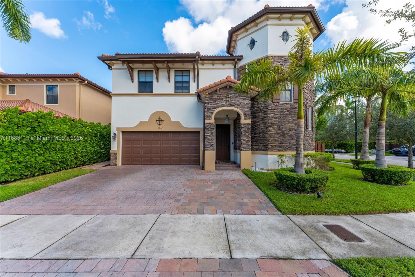9805 NW 89th Ter