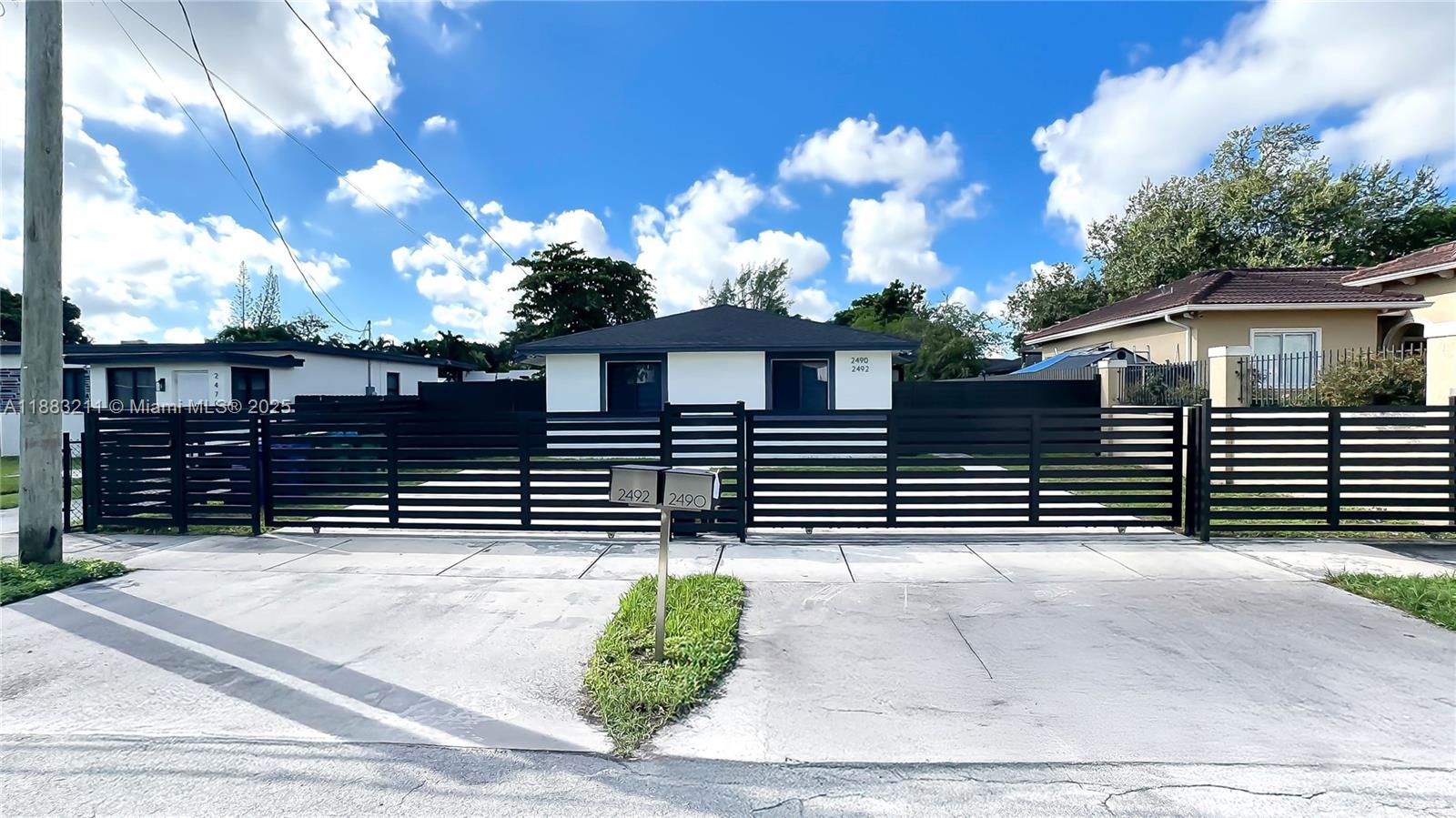 2490 & 2492 NW 44th St