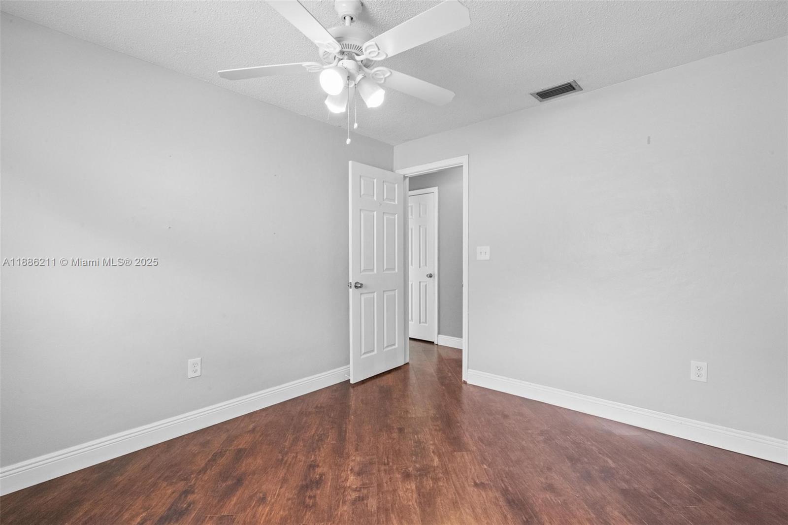 2600 NW 105th Ln,Sunrise, FL 33322