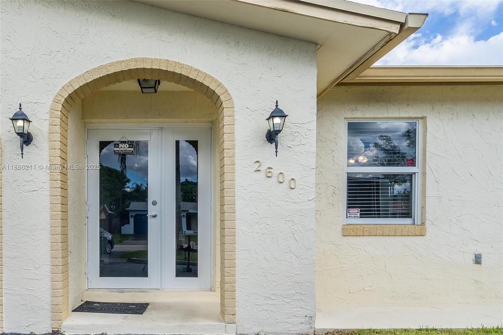 2600 NW 105th Ln,Sunrise, FL 33322