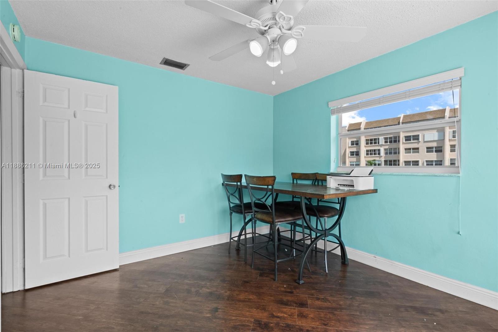 2600 NW 105th Ln,Sunrise, FL 33322