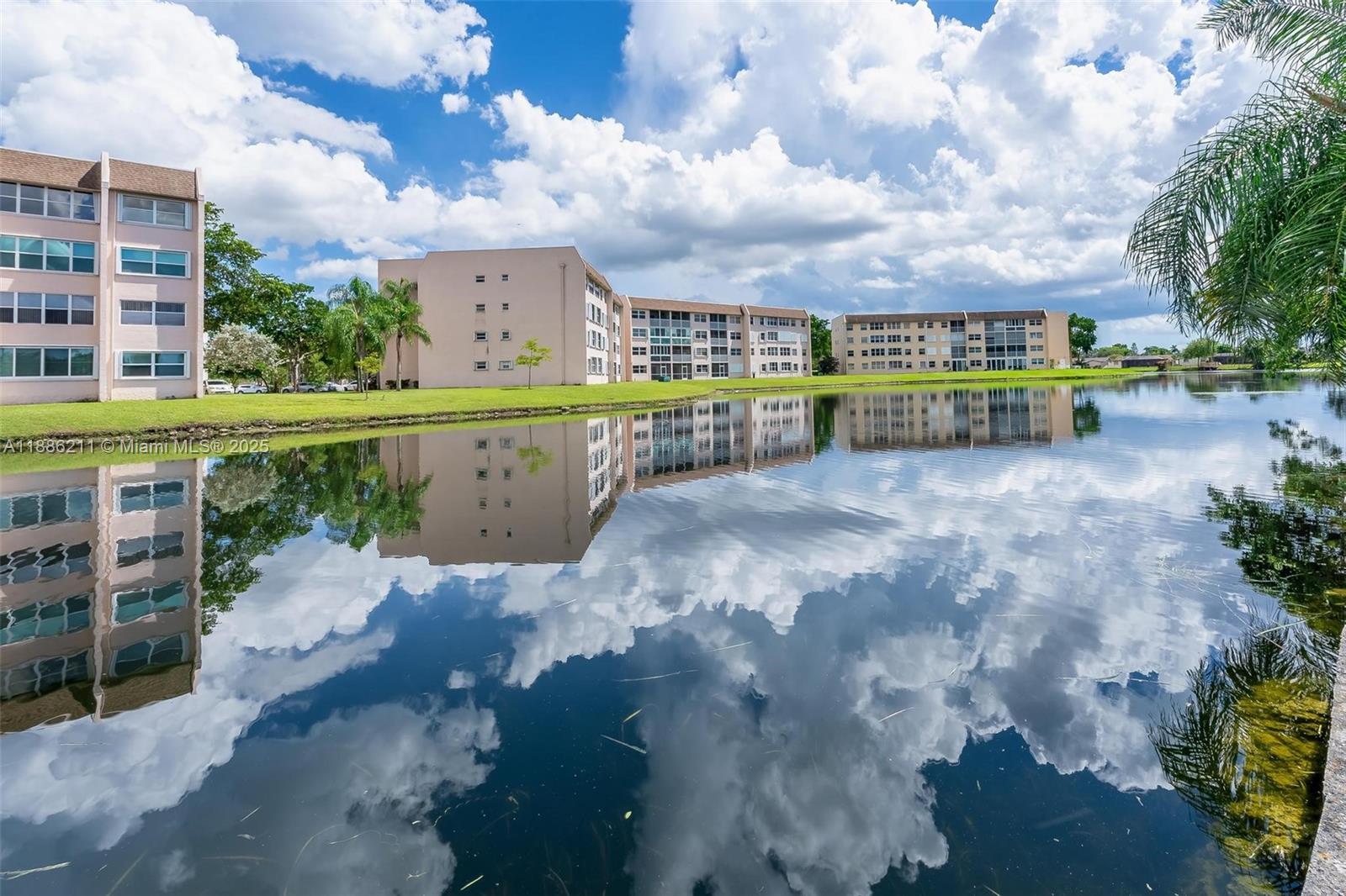 2600 NW 105th Ln,Sunrise, FL 33322