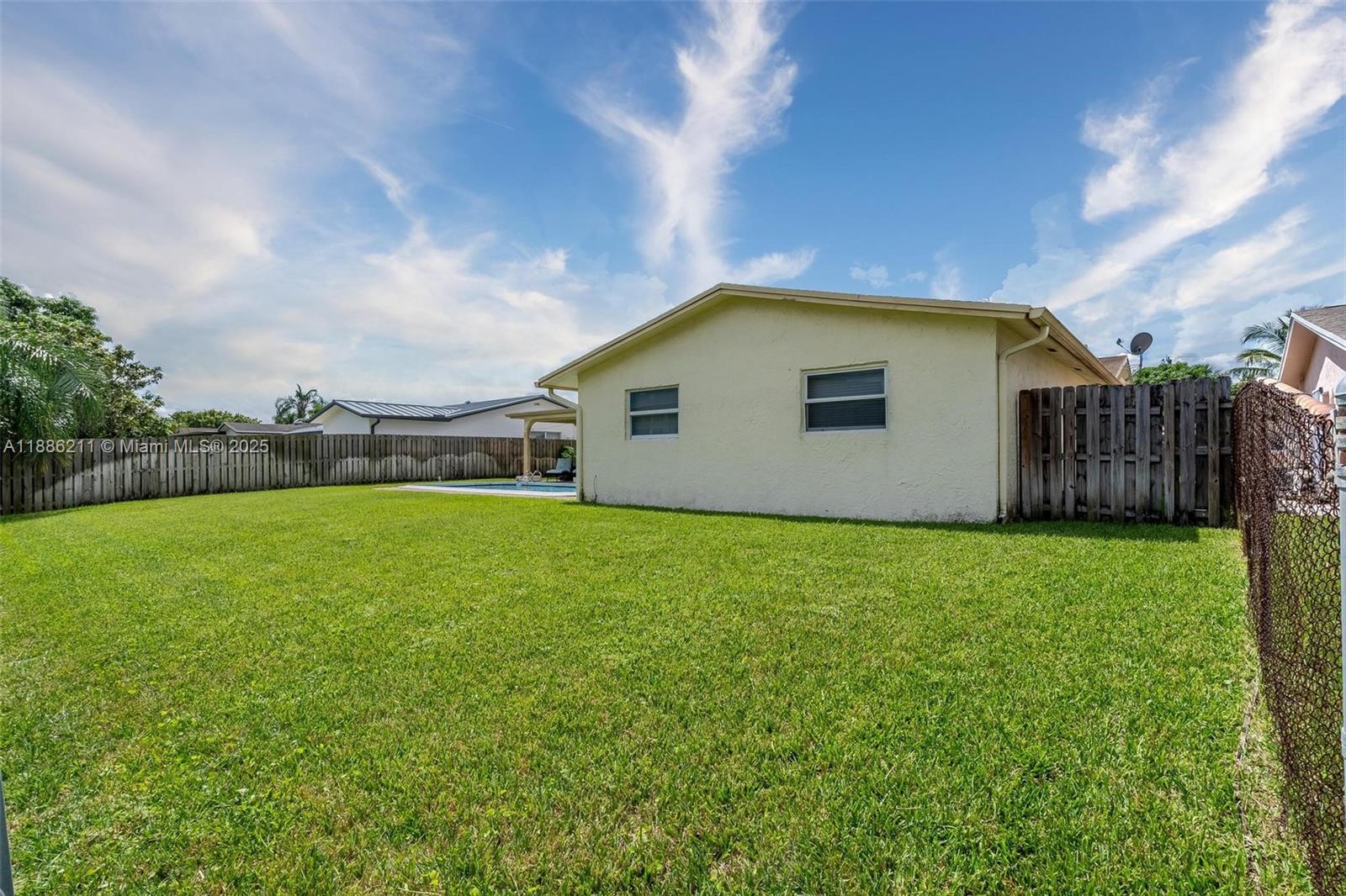 2600 NW 105th Ln,Sunrise, FL 33322