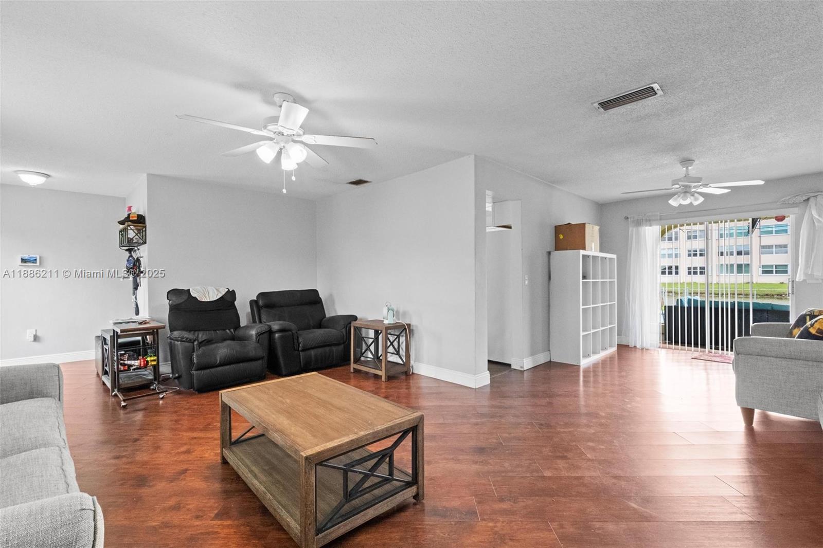 2600 NW 105th Ln,Sunrise, FL 33322