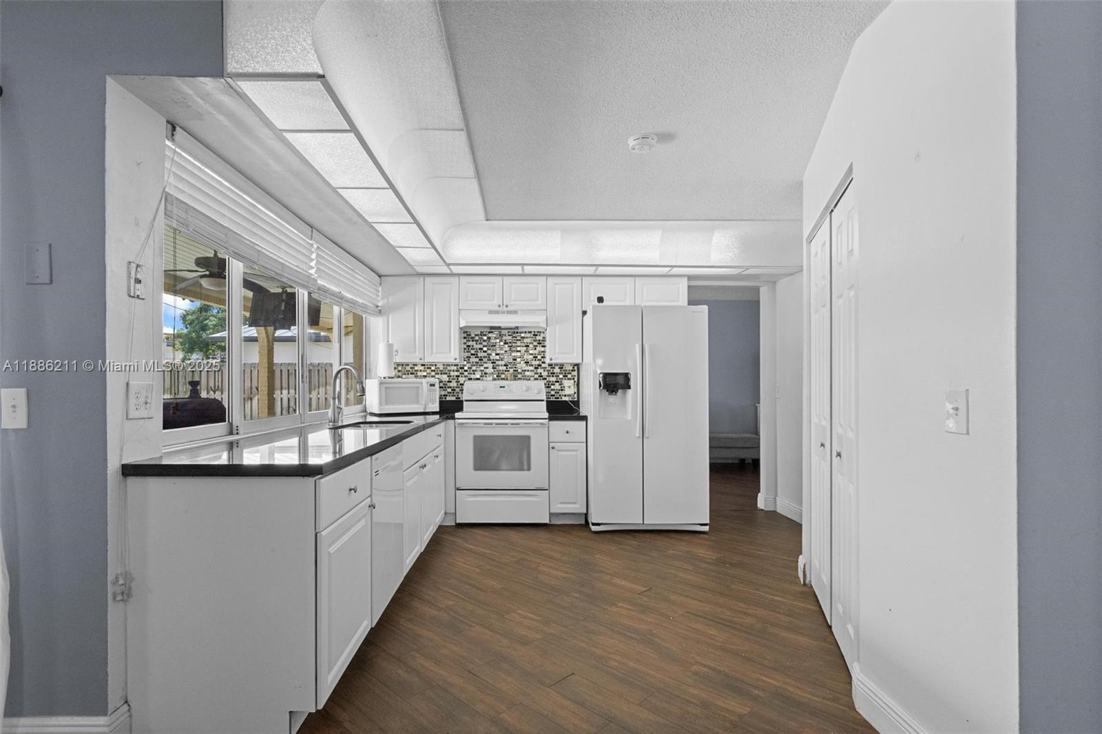 2600 NW 105th Ln,Sunrise, FL 33322