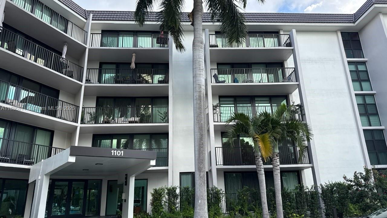 1101 River Reach Dr #511