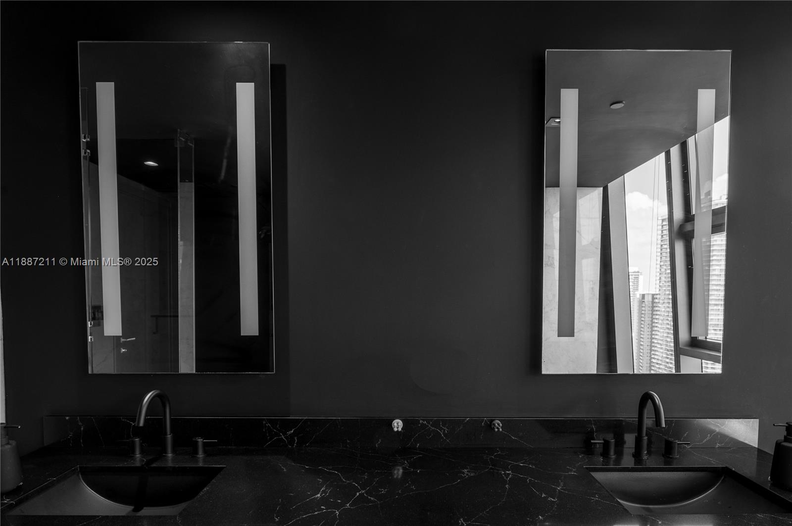 image Echo Brickell21