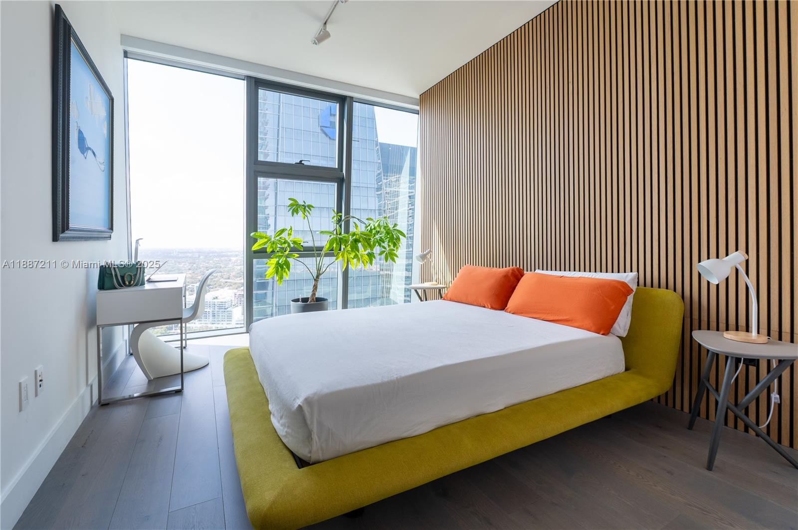 image Echo Brickell22