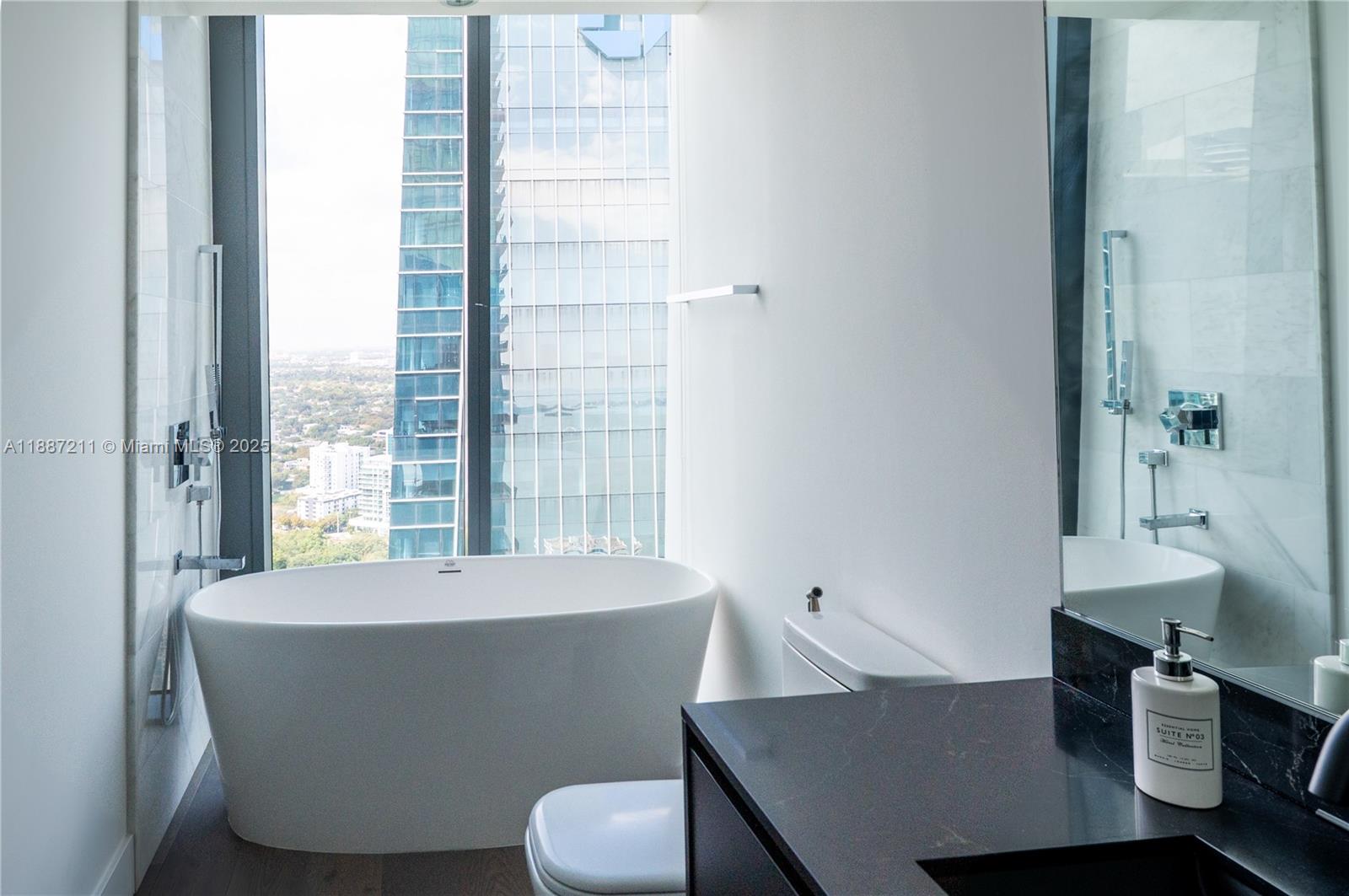 image Echo Brickell28