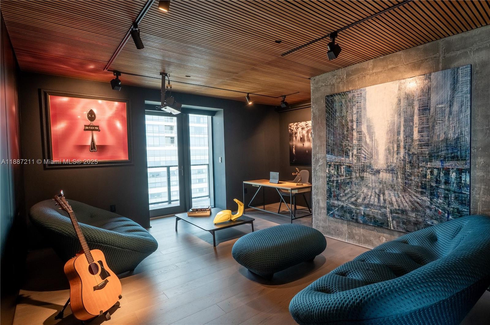 image Echo Brickell30
