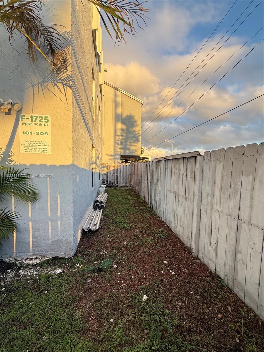 1725 W 60th St #105 Hialeah, FL 33012