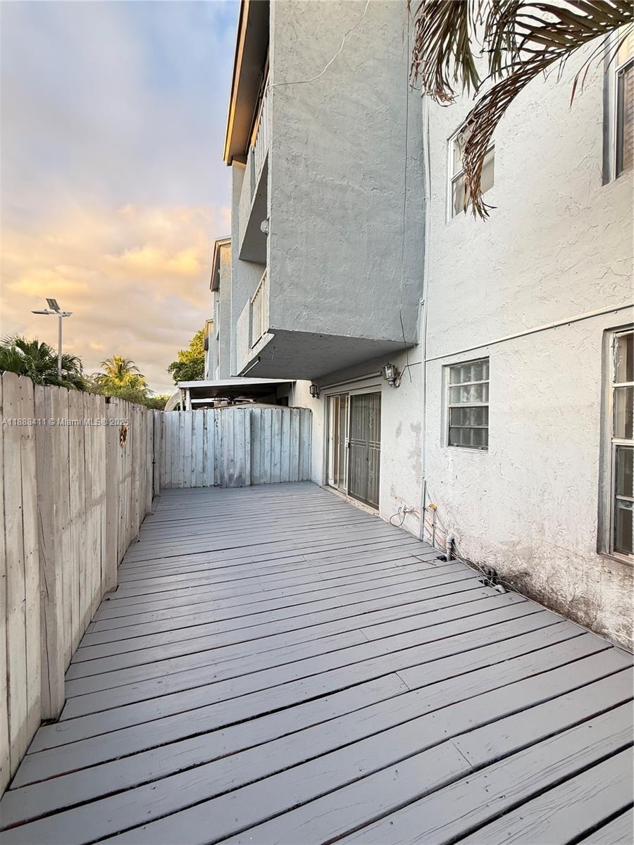 1725 W 60th St #105 Hialeah, FL 33012