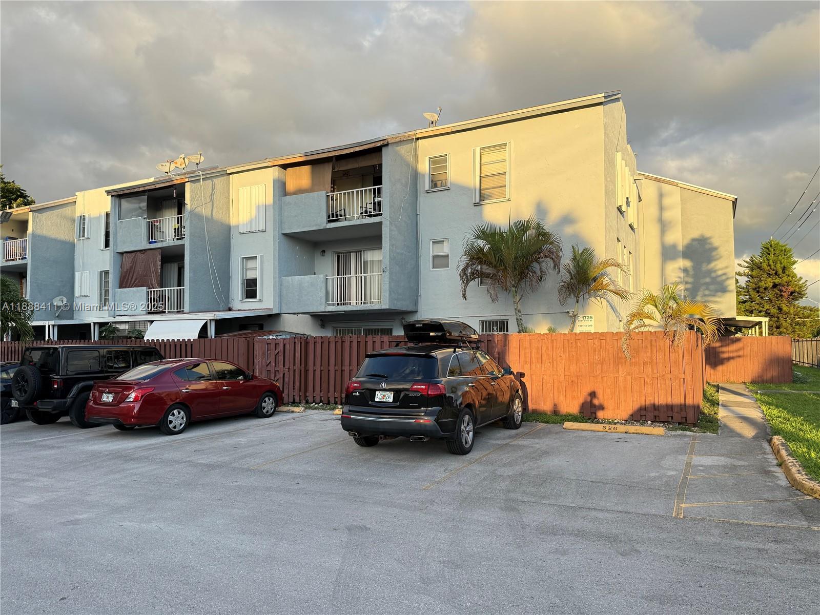 1725 W 60th St #105 Hialeah, FL 33012