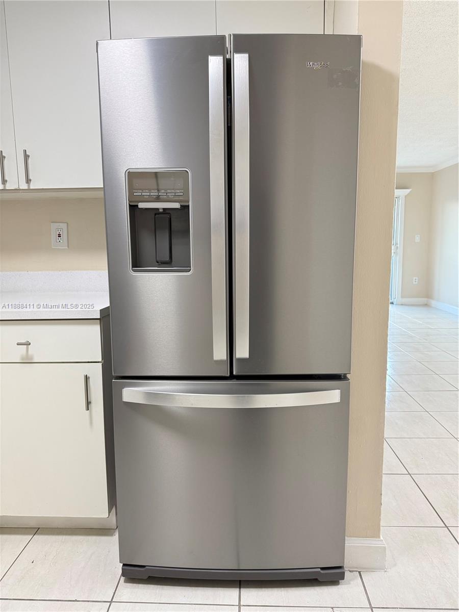 1725 W 60th St #105 Hialeah, FL 33012