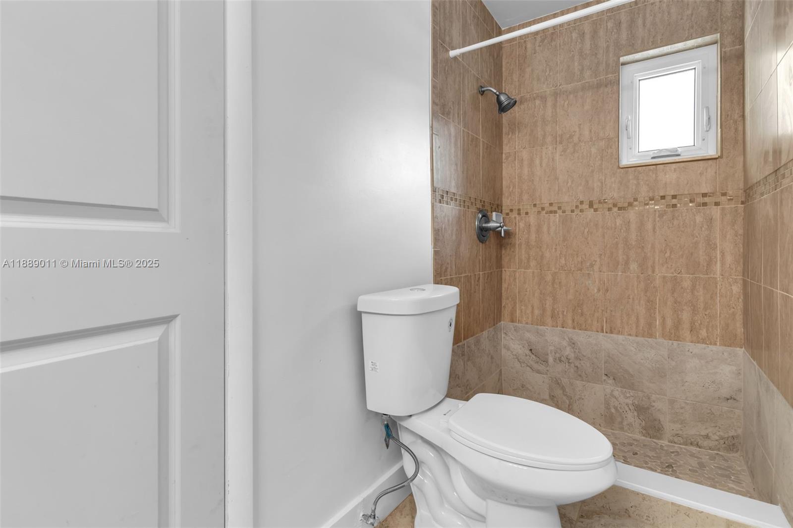 8310 NW 26th St Sunrise, FL 33322