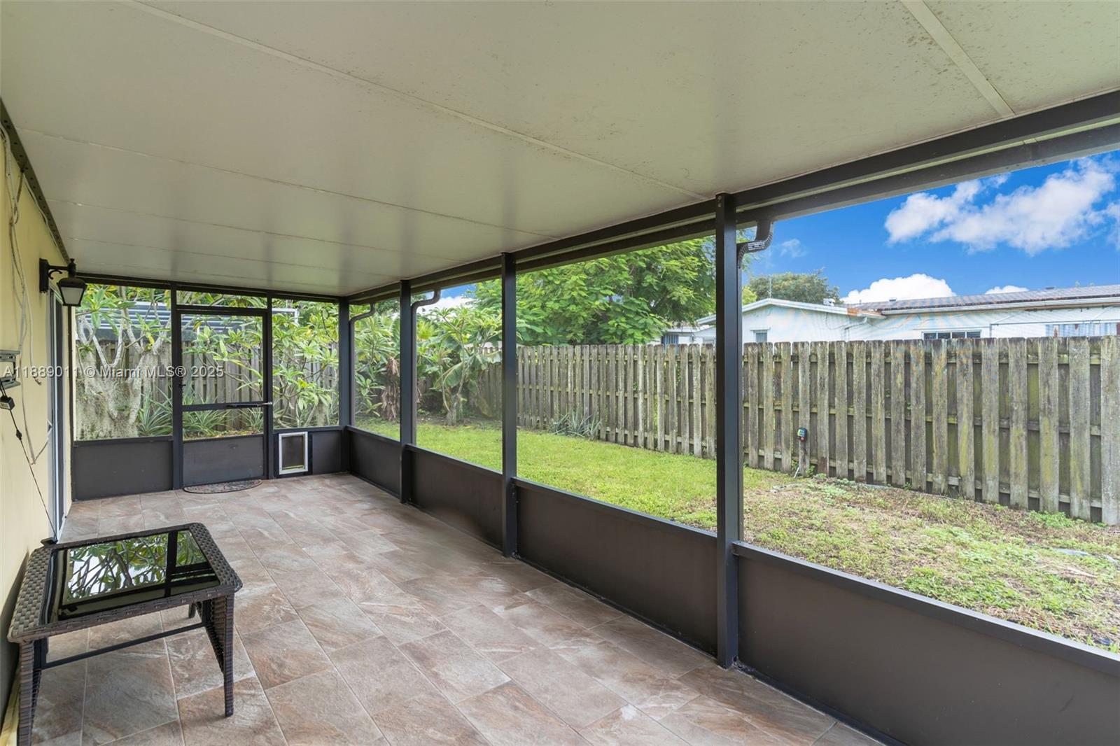 8310 NW 26th St Sunrise, FL 33322