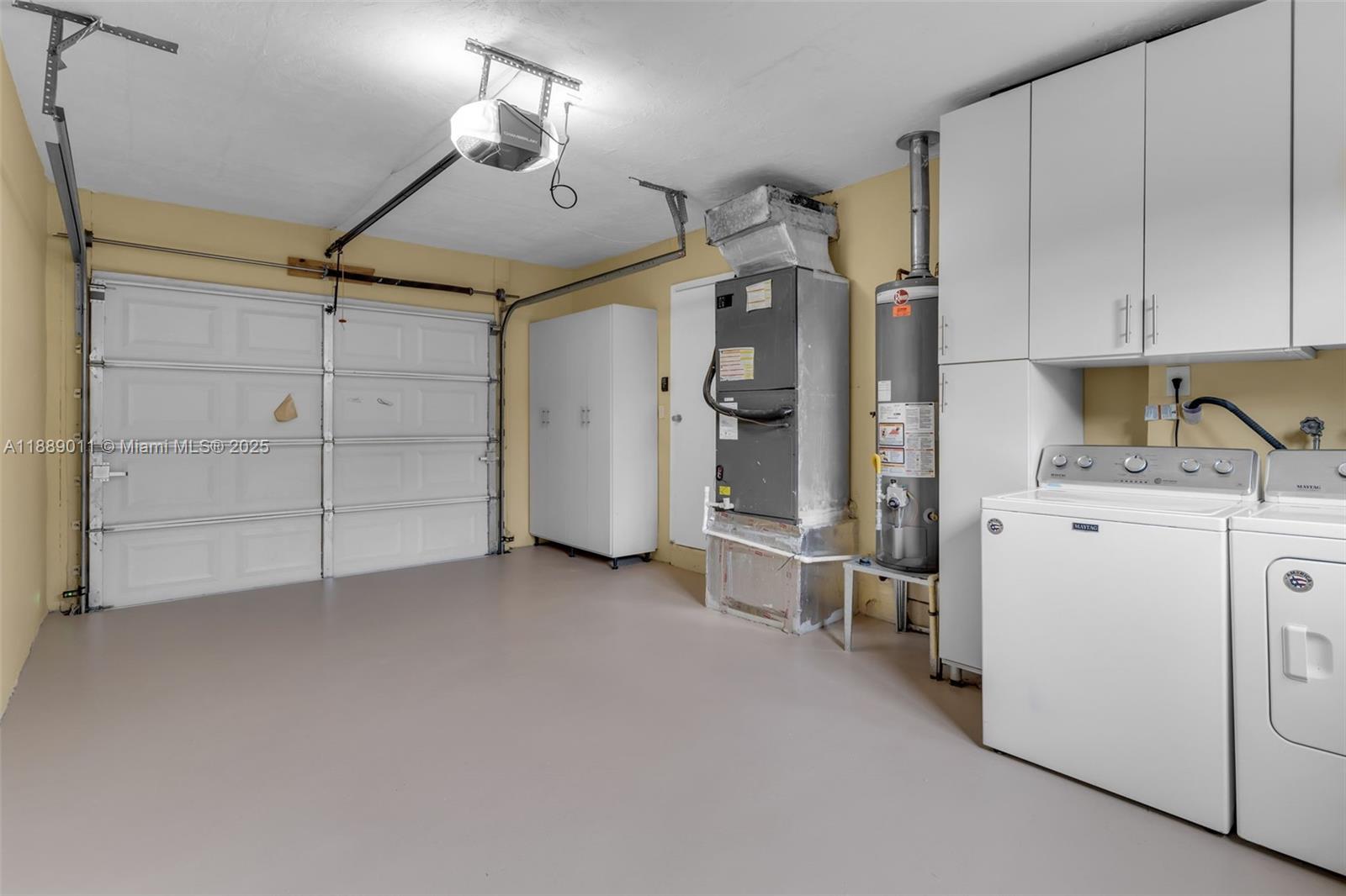 8310 NW 26th St Sunrise, FL 33322