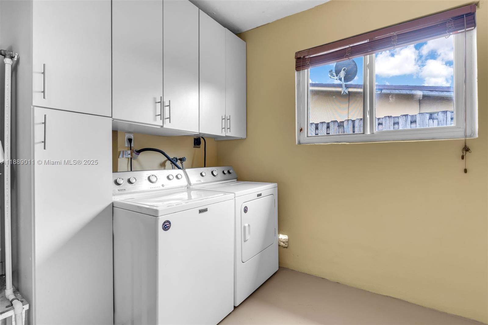 8310 NW 26th St Sunrise, FL 33322