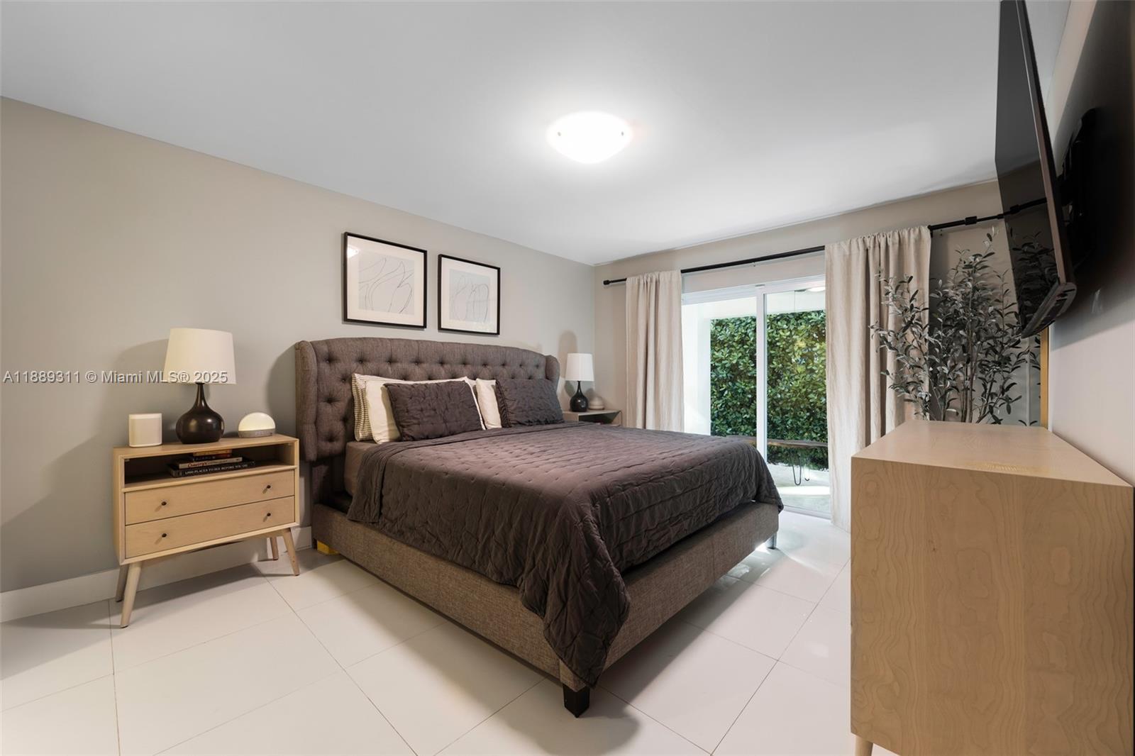 3564 William Ave Coconut Grove, FL 33133