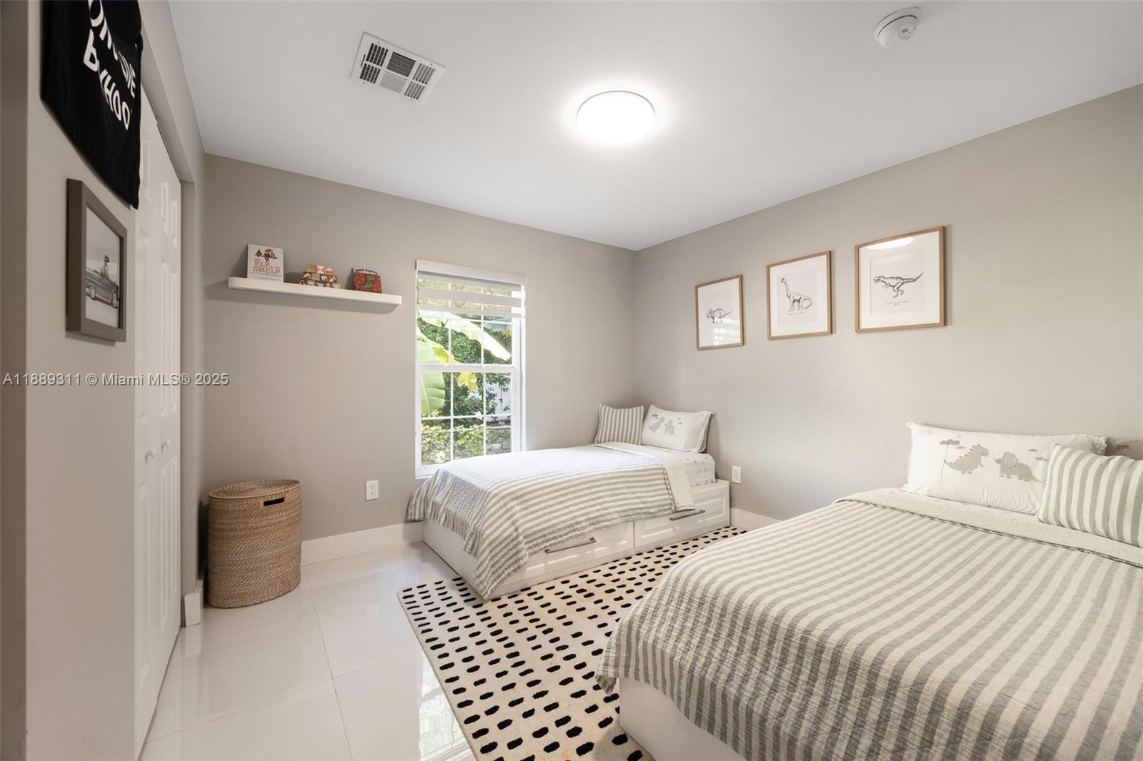 3564 William Ave Coconut Grove, FL 33133